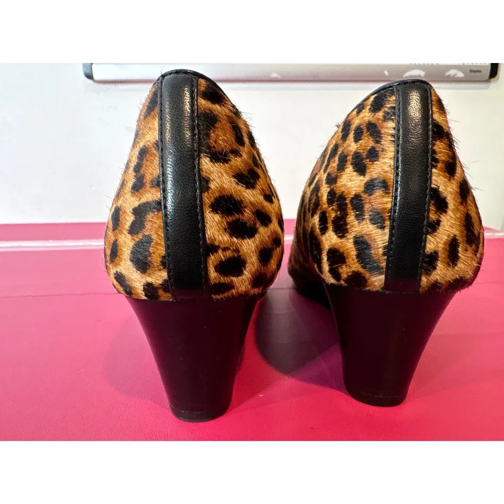 Talbots   Leopard Print Calf‎ Hair Wedge Pumps  Size 7.5 EUC